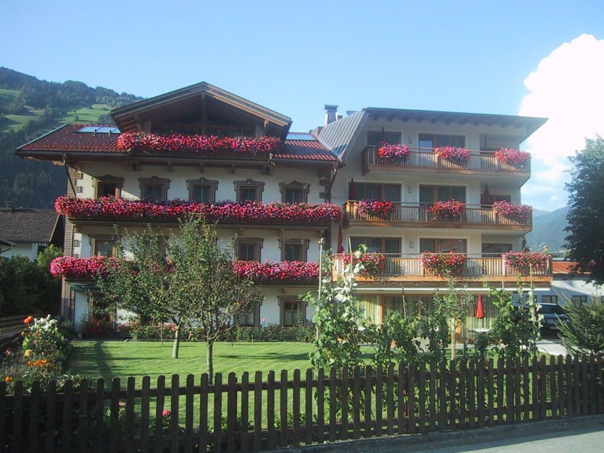 Hotel Garni Elisabeth Zell am Ziller Dış mekan fotoğraf