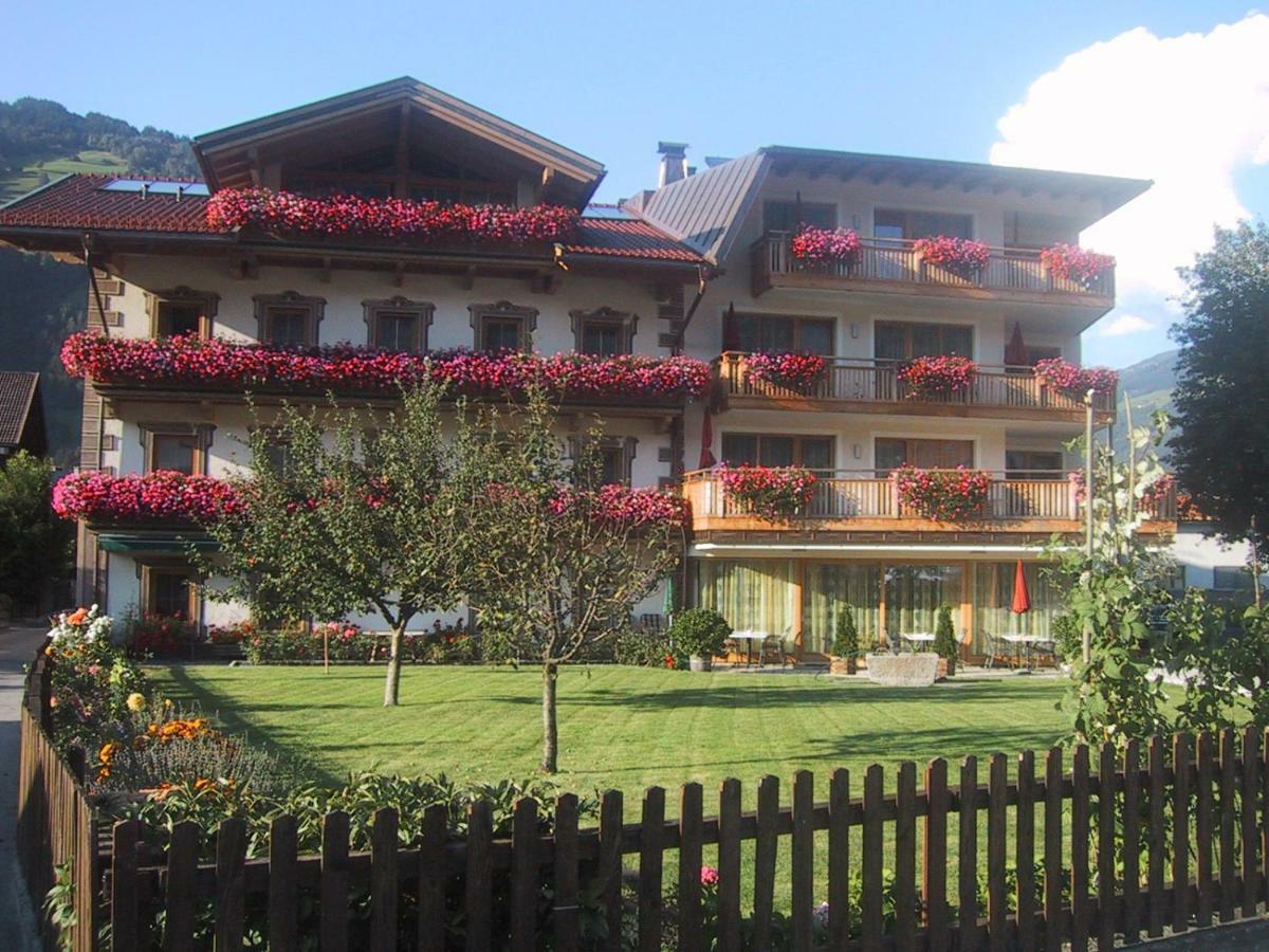 Hotel Garni Elisabeth Zell am Ziller Dış mekan fotoğraf