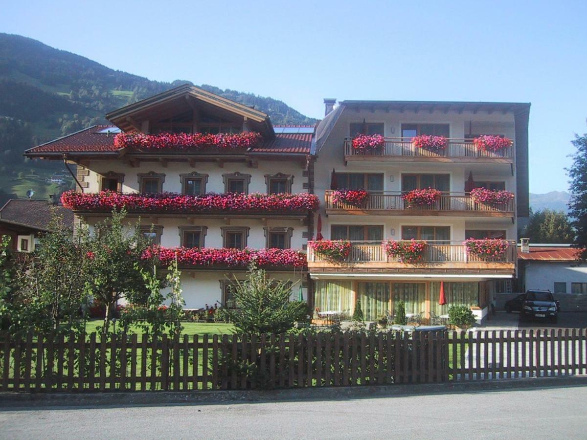 Hotel Garni Elisabeth Zell am Ziller Dış mekan fotoğraf